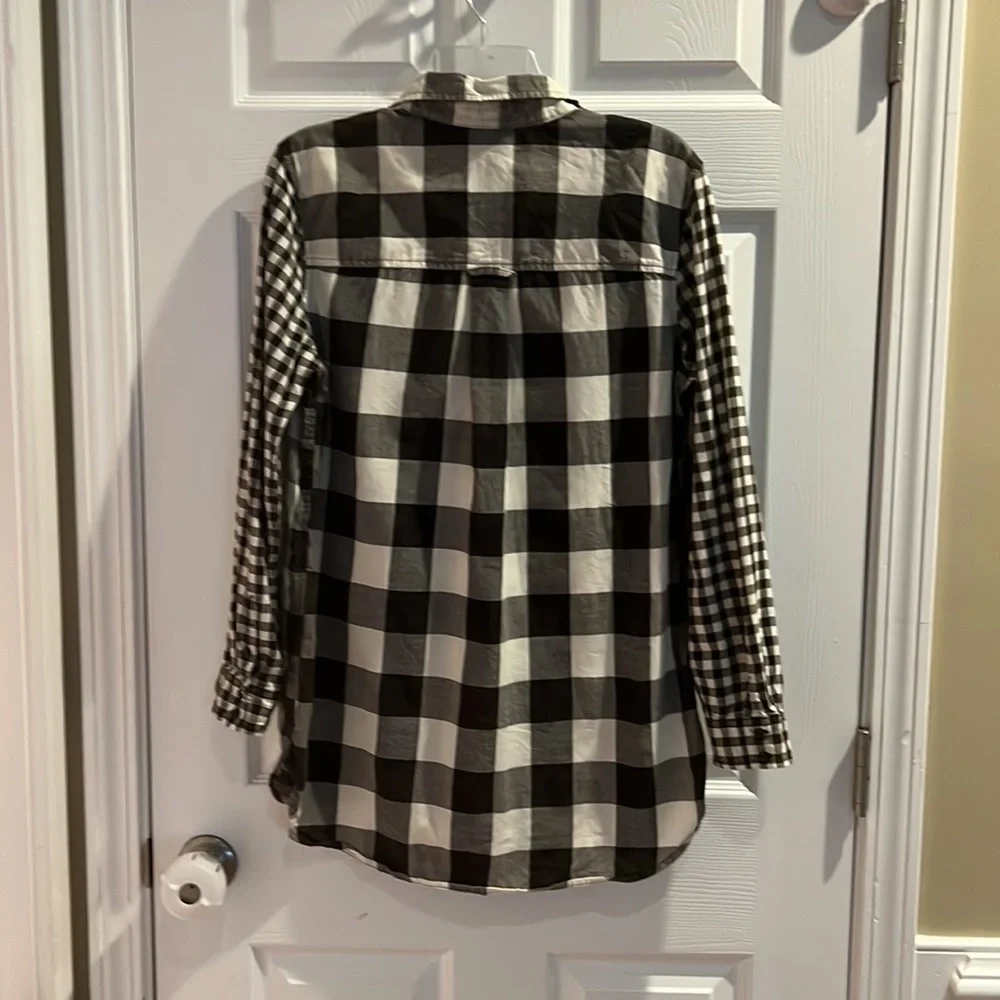 American eagle long sleeve jegging shirt - Picture 2 of 5